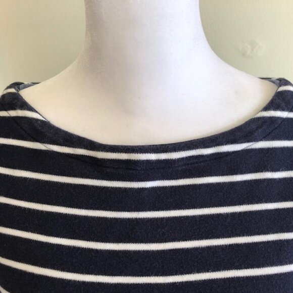 NAUTICA Three-Quarter Sleeve Blue White Stripe Top with Cuffs Me… - Picture 8 of 15